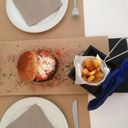 Laokasti Aparthotel 3*