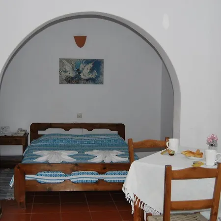 Apart Otel Laokasti 3*